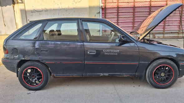 ئؤبل استرا مؤديل 92 رقم اربيل مكينة 16 قايش عريض دفتر بنزين  بيها شوية مصرف بل مكينة   سعر 28  بيها مجال قليل
***********    شرط تحويل و وكالة
