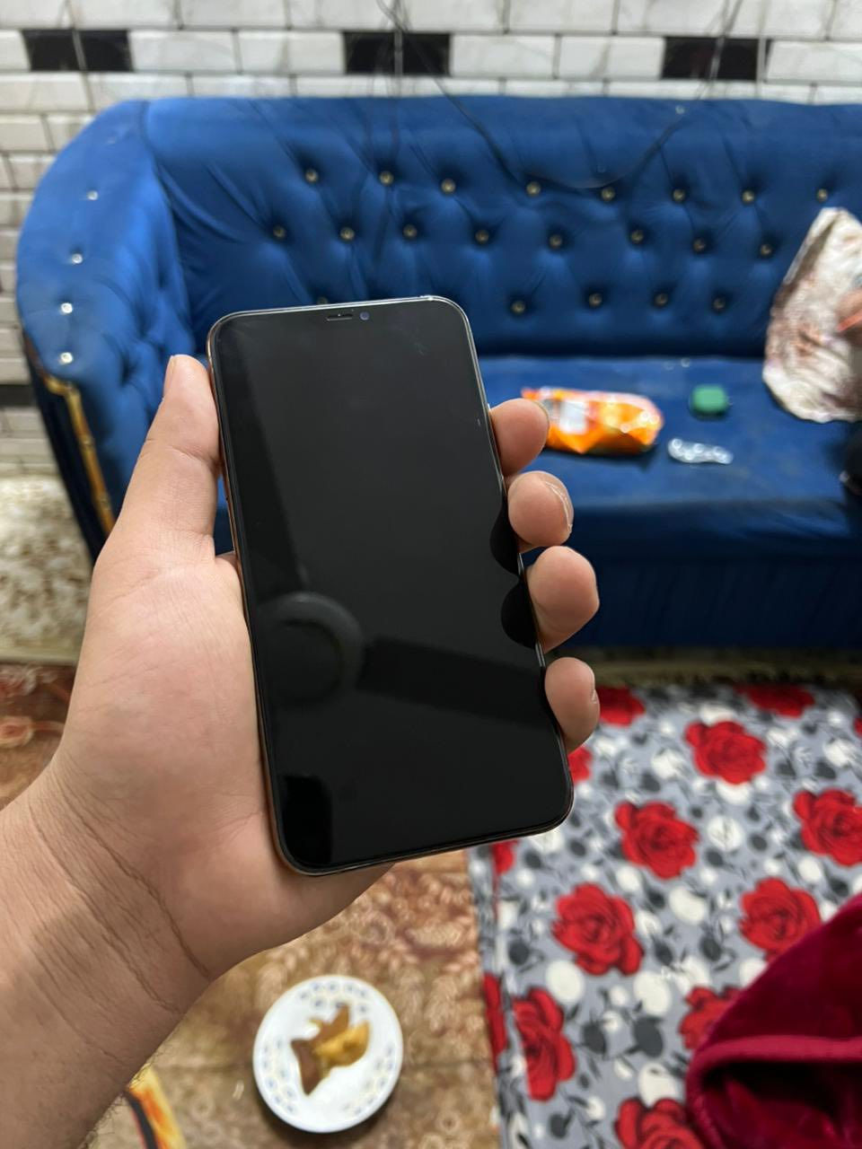 السلام عليكم أيفون11 برو ماكس مبدل شاشه وبطاريه أصليات شاشه اتلث خيرات بطاريه اصليه تقره 100 ذاكره 256 الجهاز نضافه فول فقط الفطر بل ضهر مثل ماموضح بل صوره مكاني بغداد راشديه سعره 210 رقمي *********** فقط وادساب
