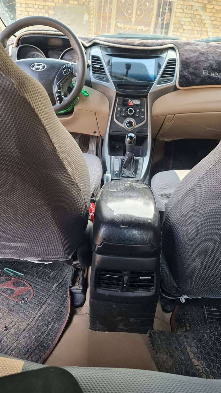 النترا خليجي موديل 2015 مكينة 1600 دوش رقم ذي قار مشروع وطني سنويه لل 2029 شرط التحويل السيارة مسويلها ادامة عامه مكينة كير حدادية تبريد تدفئة تخم تاير كله جاهز ترايك وين ما تريد السيارة بيها ضربة بالمدكر الخلفي بدون ضرر داخلي البقية مكفول مصبوغة عام جمالية شرط جماليه مكفوله من الجفيه والكلبة وصور السيارة قبل الصبغ موجودة سعرها 95 وبيها مجال بسيط رقمي *********** او رقم اخوي صاحب السيارة *********** اي واحد تتصل علية بخدمتك مكاني بصرة ابي الخصيب المركز فلكة التجنيد مراوس بستاركس ترهم
