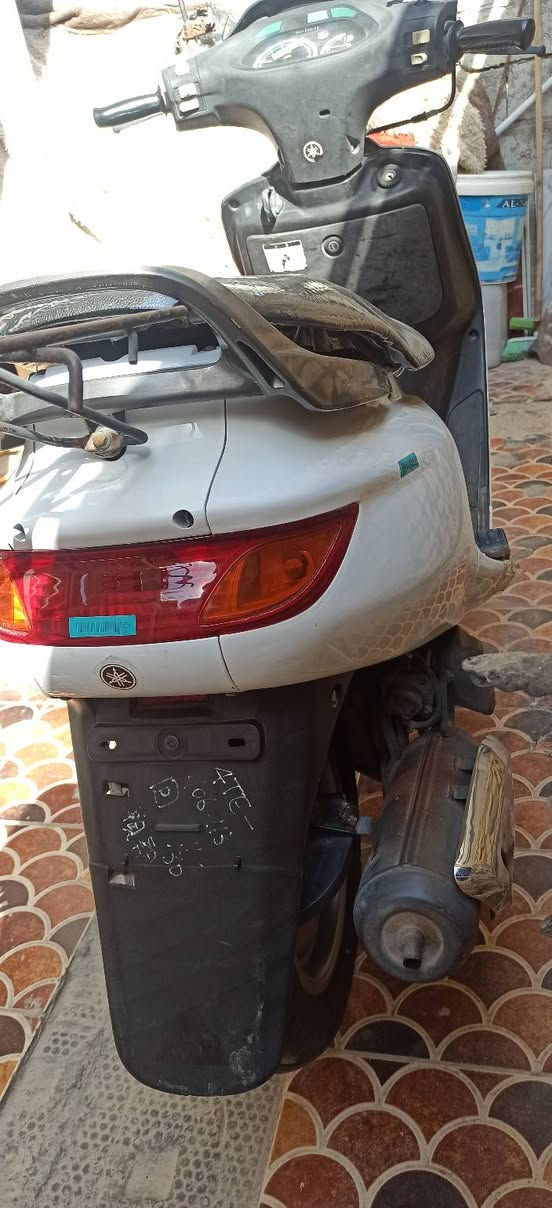 السلام عليكم .. فراشة نظيفة جدأ حاوية .. السعر 700 قفل .. *********** .. العنوان الديوانية المركز
