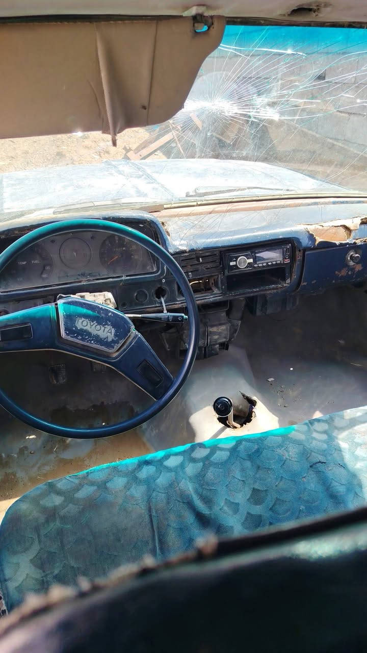 سلام عليكم سياره لبيع موديل ٨٣ مكان سياره صلاح الدين الضلوعيه اسعر ١٥ سنويه عضم عاج ***********
