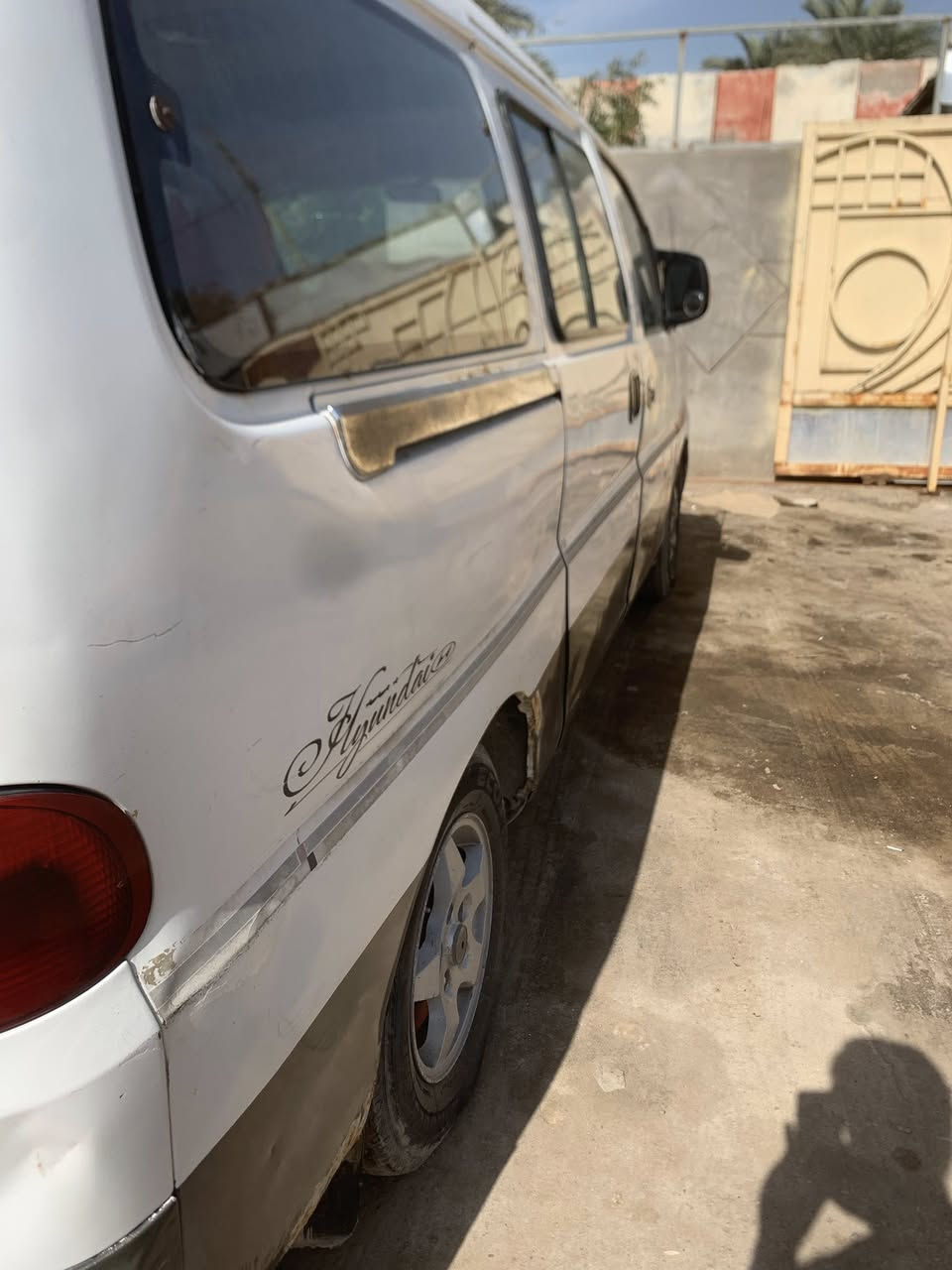 سلام عليكم ستاركس مديل 2006 للبيع كير عادي مكينه مفتوح مكينه ستاركس 12 بيه خيط بخار ستوه بادي العناون البصرة رايده 45ورقه وبيه مجال بصيط رقم الهاتف:***********
