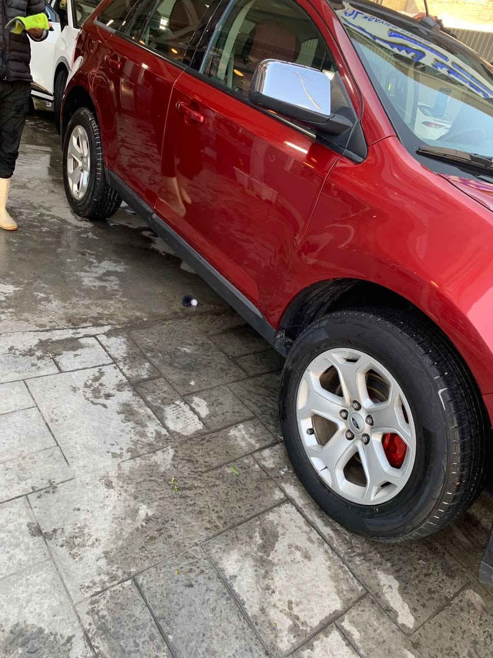 فورد ايدج الامريكي 
محرك 3600 
فول مواصفات بانوراما كامل على طول القمارة 
تحكم سرعه كهربائيات شغاله تخم تاير جديد 
صدر. امامي خلفي جديد 
سعر 148 بيهه مجال مكفوله بيهه بس صبغ جاملغ امامي 
***********
للأستفسار الاتصال فقط فقط فقط
