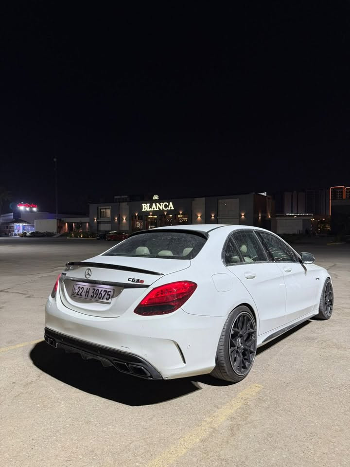السلام عليكم للبيع او مراوس
مارسدس c300 موديل 2018 السيارة وارد امريكي حادثها جاملغ وبنيد وبيها صبغ جاملغ ثاني يعني 3 قطع مكينة مفتوحة السعر 175 وبيها مجال 
***********
