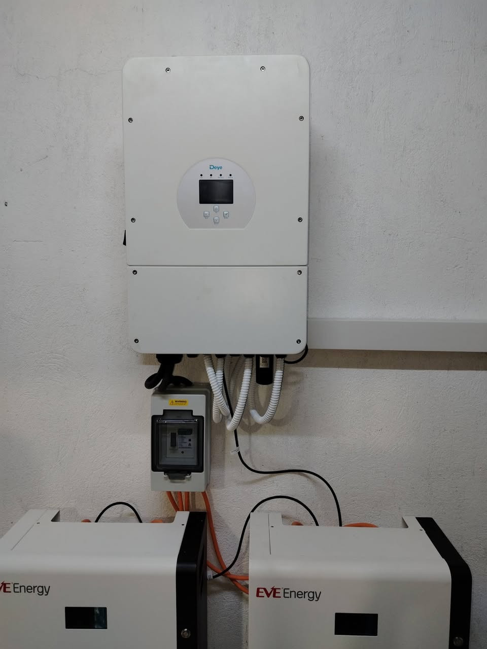 مستمرين بتنصيب منظومات الجودة العالية
منظومة 30 امبير ليلي نهاري 
انفيرتر 12كيلو ديا
بطارية eve 16k العملاقة
مع كافة الملحقات
للعم مخلص من اهالي بروانة
كفائة وضمان حقيقي
لطلب والاستفسار التواصل مع الصفحة
او على الرقم
***********
