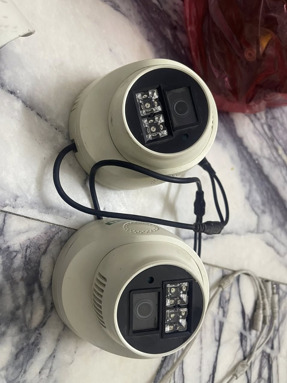 سستم ٨ كامرات شغال علفحص
نقص بس وايرات عندي بس ٢ يوبي اس هم بدون هارد ٥ ميكا سعرهن ٢٥٠ بيهن مجال مدينه الصدر ق١٢


**إذا كنت صاحب هذا الإعلان وتريد حذفه لأي سبب، رجاءا أرسل رسالة إلى الدعم الفني**