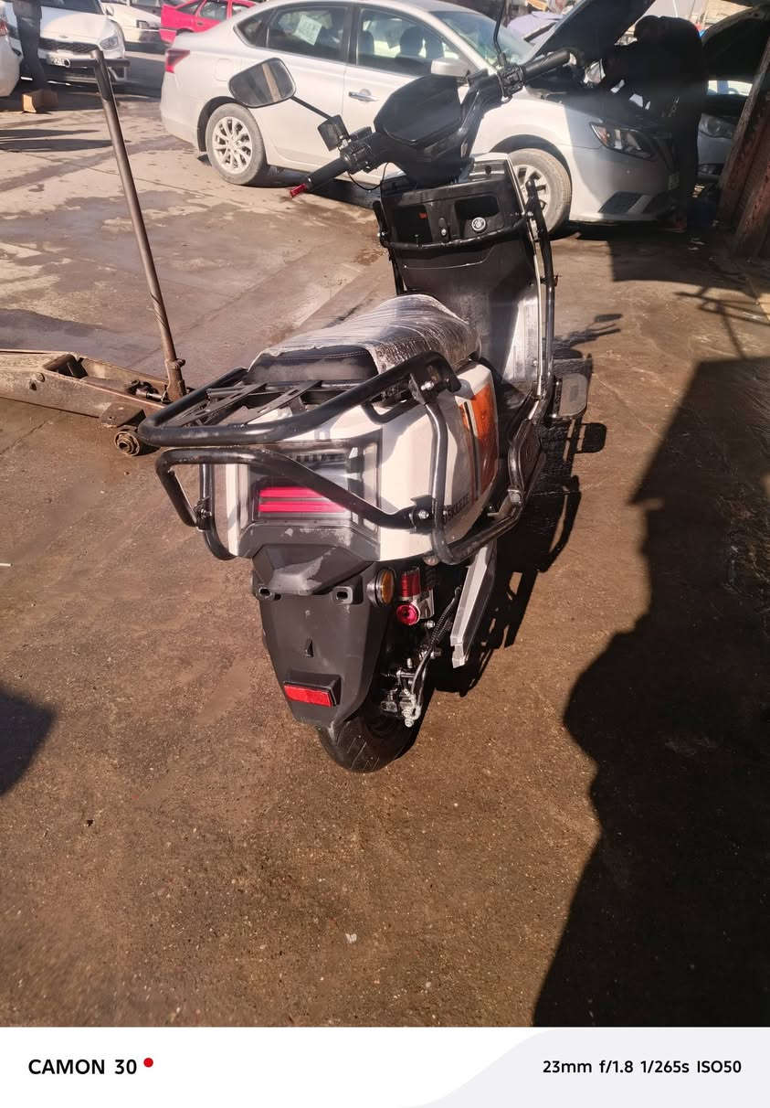 ماطور للبيع 6باتريات دبل
شغال مابي اي مشكلة
كرت تشغيل2👍🏿
  وسويج 2💤
وبصمات2تشغيل عن بعد 🚳
نضامR💖
سماعه بلوتوث🕺🏼
بريكات دهن ❤️‍🩹
درع حديد❄
الصندوق 📦مالتو موجود بس اني فاتحو
محتاج فلوس دابيعة
المكان حي الكرامه 
سعر800بي مجال
اتصل وتدلل🤷🏻‍♂️👍🏿
رقم ***********
***********
