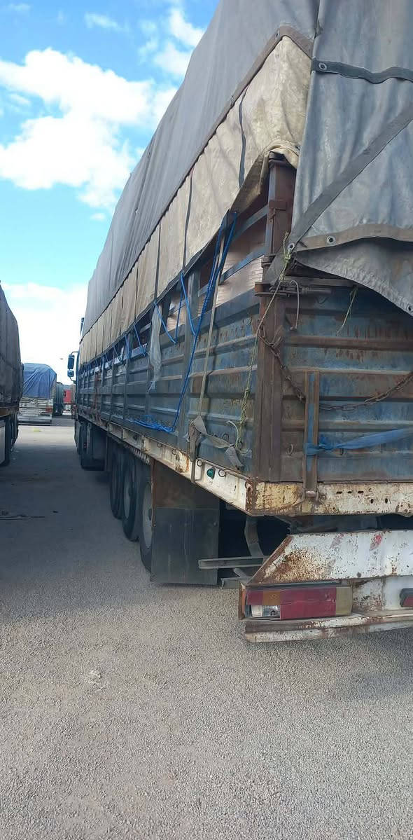 سلام عليكم
عربانه للبيع 

طول 13,60 تخم تاير تخم جوبلس مكفوله 

دناكير بيبي 13 السعر خاص ***********
