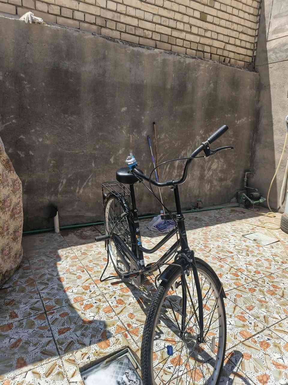 للبيع بايسكل حجم 26.. لون أسود ملكي!
 للبيع بايسكل حجم 26، لونه أسود وبحالة [ممتازه ]، وما يحتاج أي مصاريف.
​السعر: [100 الف ] وبيه مجال للطيبين.
​المكان: [ المسيب حي المعلمين شارع المدرسة الدينية].
​اللي يحب يشوفه أو يستفسر، يراسلني خاص أو يتصل على رقمي: [ ***********].
