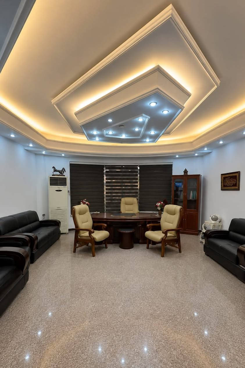 📍 دار للإيجار – المنصور / المهندسين

✨ فرصة مميزة في واحدة من أرقى مناطق المنصور، ركن على ثلاثة شوارع، مناسب للشركات، المنظمات، ومراكز التجميل.

📐 المساحة: 400م²
📍 ركن على ثلاثة شوارع
📏 الواجهة: 10م × 10م

🏠 مواصفات العقار: ⭕️ 4 غرف نوم ماستر
⭕️ مدخلان مستقلان
⭕️ موقف سيارات تحت الأرض
⭕️ مسبح داخل المنزل
⭕️ مطبخ مؤثث جزئيًا
⭕️ مكتب مؤثث جزئيًا
⭕️ غرفة خدم
⭕️ مخزن تحت الأرض
⭕️ مولدة خاصة بالبيت

🔹 الإيجار سنوي فقط

🎯 مناسب لـ: ⭕️ الشركات
⭕️ المنظمات
⭕️ مراكز التجميل

📞 للتواصل والاستفسار:
📍 دار للإيجار – المنصور / المهندسين

✨ فرصة مميزة في واحدة من أرقى مناطق المنصور، ركن على ثلاثة شوارع، مناسب للشركات، المنظمات، ومراكز التجميل.

📐 المساحة: 400م²
📍 ركن على ثلاثة شوارع
📏 الواجهة: 10م × 10م

🏠 مواصفات العقار: ⭕️ 4 غرف نوم ماستر
⭕️ مدخلان مستقلان
⭕️ موقف سيارات تحت الأرض
⭕️ مسبح داخل المنزل
⭕️ مطبخ مؤثث جزئيًا
⭕️ مكتب مؤثث جزئيًا
⭕️ غرفة خدم
⭕️ مخزن تحت الأرض
⭕️ مولدة خاصة بالبيت

🔹 الإيجار سنوي فقط

🎯 مناسب لـ: ⭕️ الشركات
⭕️ المنظمات
⭕️ مراكز التجميل

📞 للتواصل والاستفسار:
 ***********
📲 متوفر واتساب

🟩 نستقبل جميع العروض والطلبات العقارية.
🟩 نوفر تصويرًا احترافيًا وترويجًا مميزًا للعقارات.

✨ عقارات الأكرم… ثقتكم عنوان نجاحنا.

#عقارات_الأكرم #عقارات_بغداد #عقارات_العراق #المنصور #المهندسين #دار_للإيجار #شركات #منظمات #مراكز_تجميل #عقار #LuxuryHomes #BaghdadRealEstate #IraqRealEstate
📲 متوفر واتساب

🟩 نستقبل جميع العروض والطلبات العقارية.
🟩 نوفر تصويرًا احترافيًا وترويجًا مميزًا للعقارات.

✨ عقارات الأكرم… ثقتكم عنوان نجاحنا.

#عقارات_الأكرم #عقارات_بغداد #عقارات_العراق #المنصور #المهندسين #دار_للإيجار #شركات #منظمات #مراكز_تجميل #عقار #LuxuryHomes #BaghdadRealEstate #IraqRealEstate
