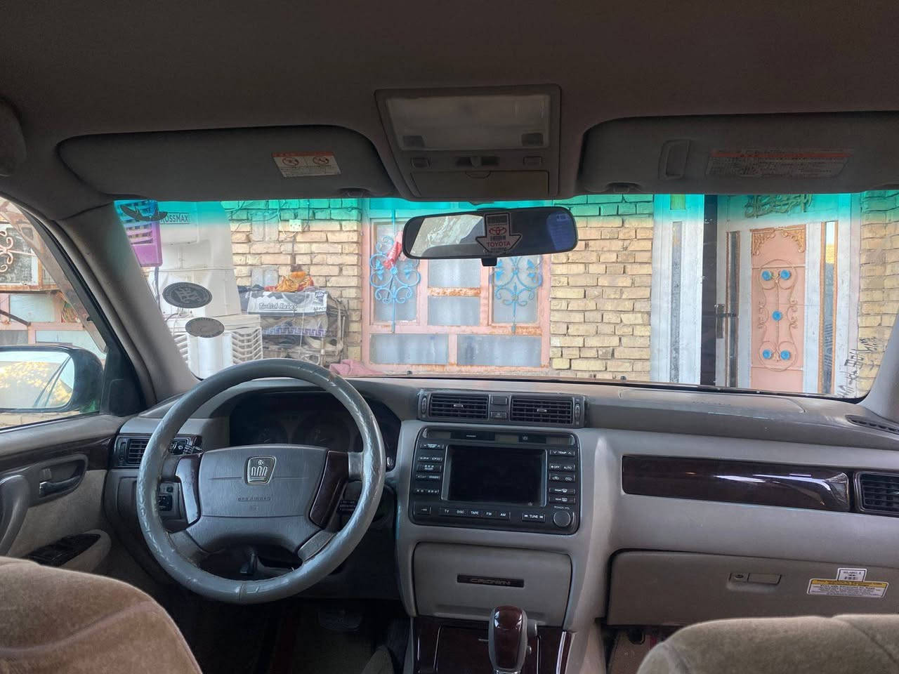 سلام عليكم من رخصه الادمن جنون حديد سياره جديده وجاهزه خير من الله تخم تاير حداديه باتري كهربائيات تبريد سياره جاهزه ما بيها نقص بيها ارقام شمالي مكاني ذي قار قضاء النصر للاستفسار الاتصال على ***********
