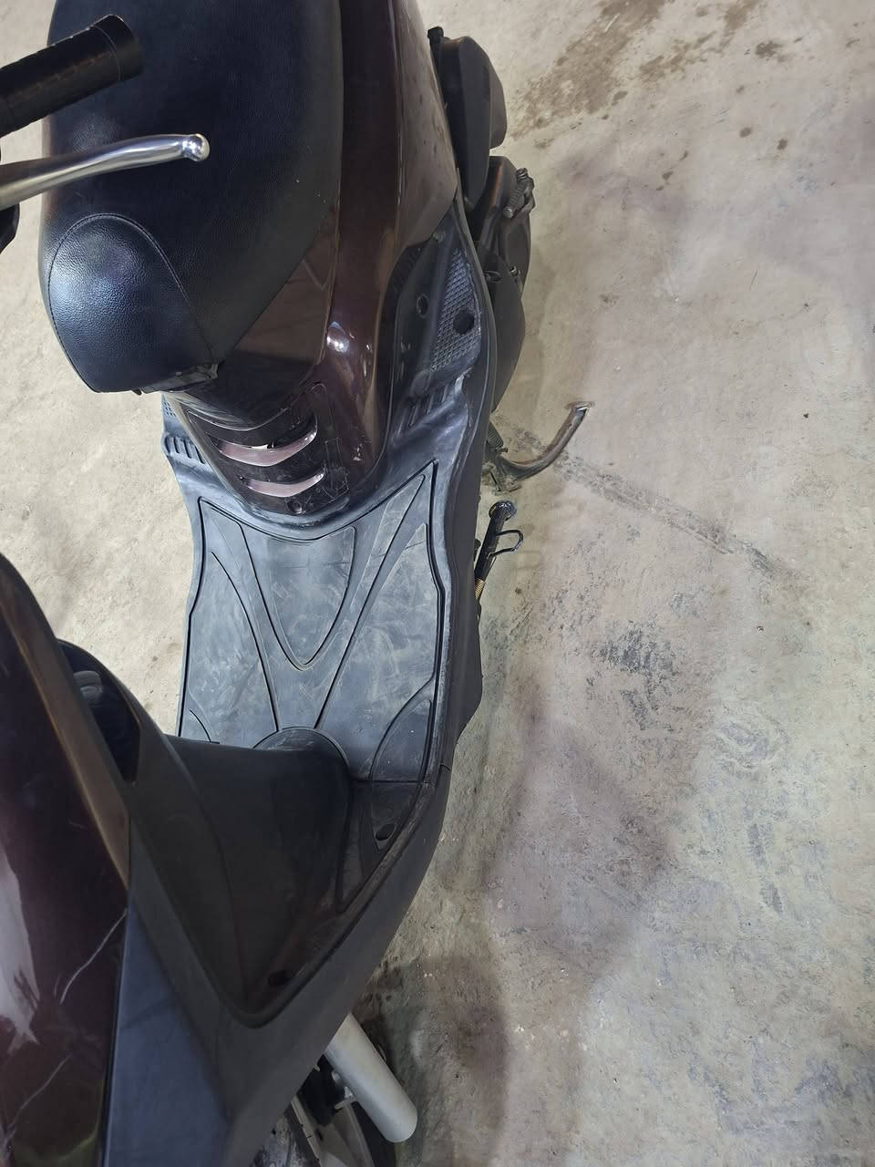 سلام عليكم الدراجه لبيع اي نقص مابيه الدراجه رنبه مكاني الكاظميه السعر خاص ***********
