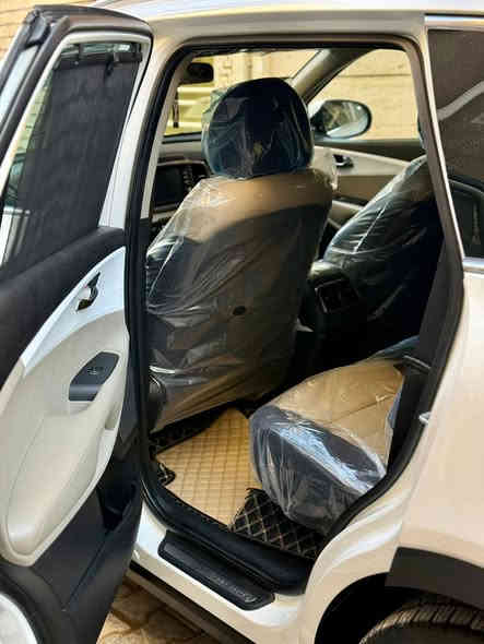 السلام عليكم 
سورنتو 2020 خليجي 
بغداد رقم الجديد هزه جديده
مكفوله كفاله عامه 
عدا صبغ باب يمنه على كد شبر  
فول مواصفات 
بانوراما 
بصمه 
شاشه كبيره 
كاميرا خلفيه 
قطعتين تبريد 
صندوق كهربائي 
كشنات كهربائي 
ويل 19 
مكينه 3600 
سته سلندر 
7 راكب 
رادار 
حساس امامي خلفي 
لايت ناصي عالي زنون 
وبيها مواصفات بعد هواي 

السياره نضيفه جداً  استعمال شخصي 
ماشيه ٦٧ الف حقيقي 
سعر  258 ورقه وبيها مجال بسيط 
العنوان بغداد حي القاهره قرب جامع النداء 
الرقم ***********
