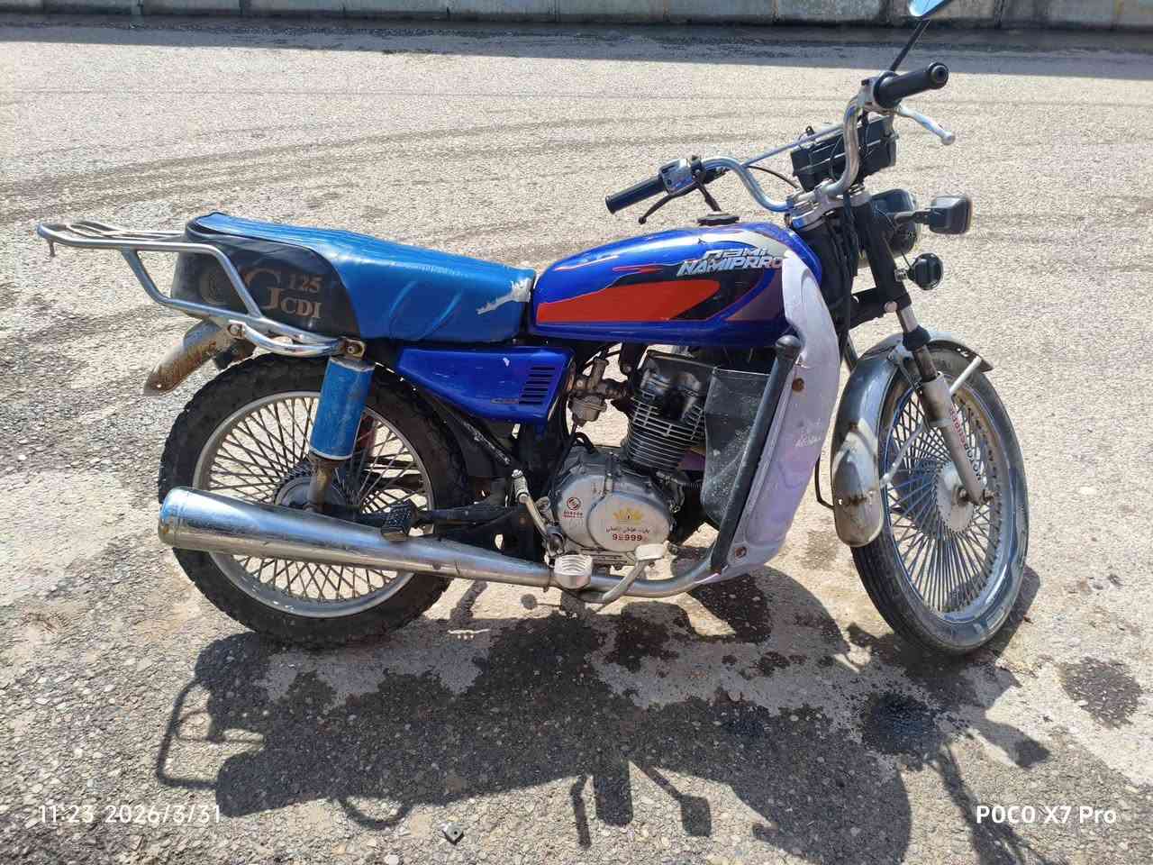 السلام عليكم
موطور للبيع السعر ٣٠٠الف وبي مجال 

اتصل وتدلل 0771 980 3726
