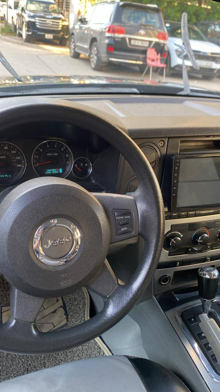 السلام عليكم للبيع او المراوس 
جيب كوماندر
٢٠٠٧
٧ راكب
محرك ٣٧٠٠
لون اسود
فور ويل 
داخله كلين بدون حادث 
وحاليا بيه صبغ قطع  ابيع عام بسبب الجراد 
ماشيه ١٦٤ الف كم 
سويج رمونت تشغيل عن بعد 
٣ قطع تبريد
كشن كهرباء
دوشمه أرضيه و كشنات
تخم تاير جديد
باتري جديد
مكينه كير نظيفات
صدر امامي خلفي جديد 
اكسل نظيف 
اكسل امامي نظيف 
قاعدة فيت بم جديدة 
فتحة فيت بم جوه الكشن 
شاشه وكاميرا
رقم بغداد انكليزي بأسمي
السعر ١٠٨ وبي مجال بغداد, العراق


**إذا كنت صاحب هذا الإعلان وتريد حذفه لأي سبب، رجاءا أرسل رسالة إلى الدعم الفني**