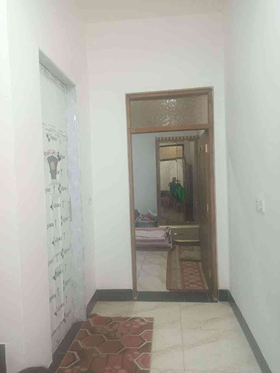 ( مشتملات عدد ٢ ) في حي ( الجديدة ) 
بجانب ( اعدادية الزبيدية للبنات )
مساحة كل مشتمل ١٣٠ م - بناء طابوق - اساس رفت
طابقين - ( كل مشتمل يحتوي على ٢ غرف نوم )
( سيراميك درجة اولى ) - مجاري ثقيلة + خفيفة 
تبليط - ( كل الخدمات متوفرة ) ( بناء جديد )
( يباع واحد منهم او ثنينهم )

للاستفسار مراجعة مكتب غازي للعقار     
واسط - الزبيدية - قرب أفران المائدة   ***********   
***********
