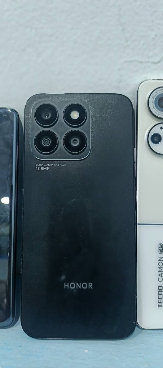 سلام عليكم أجهزة للبيع للستفسار عل رقم ***********
