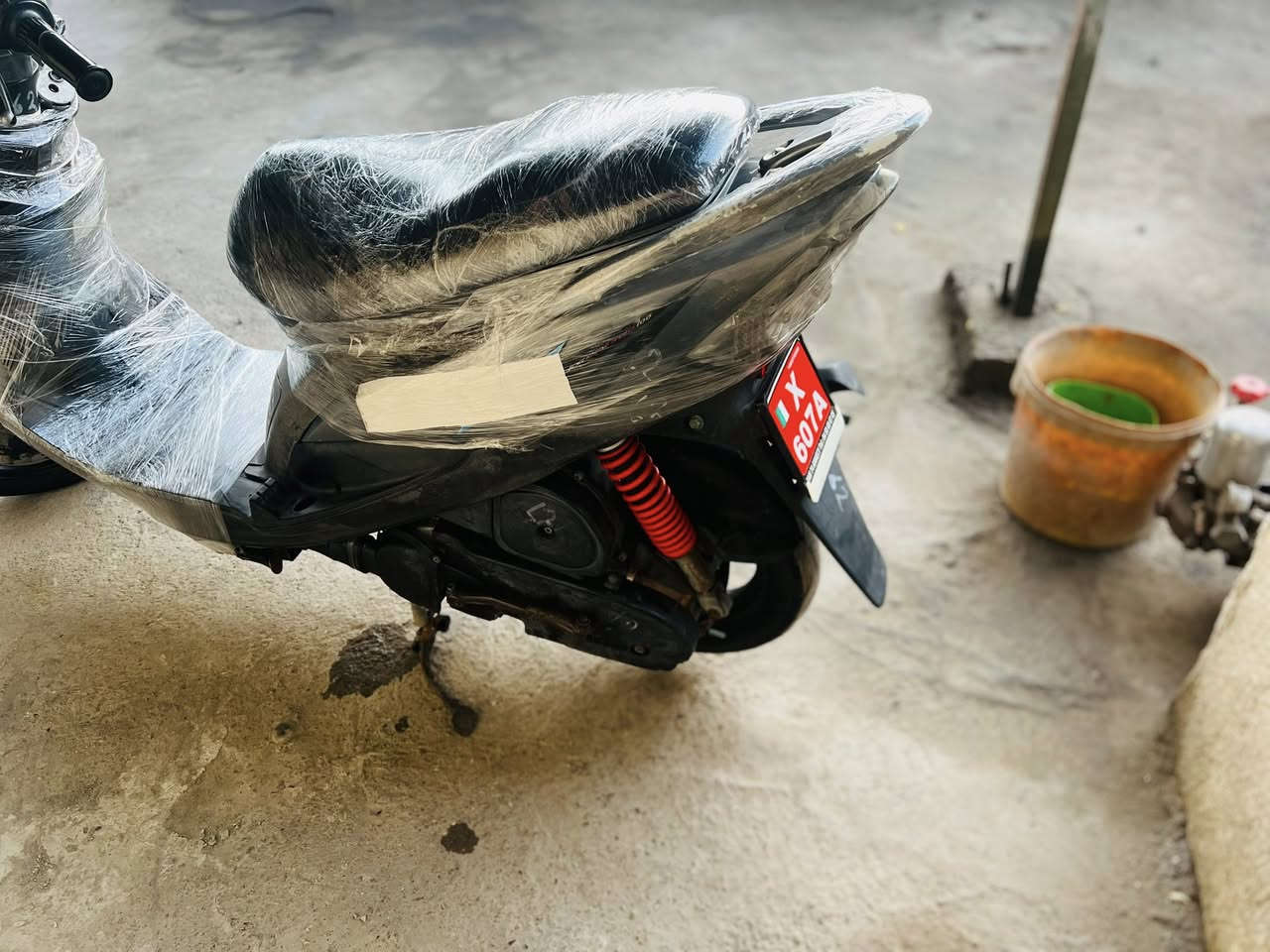 السلام عليك دراجه ماكس موديل 2008 حديث لاتات زون حديث دراجه ما مفتوحه برقي ستوى نازله من الحاويه  كله ختم واحد من لواقيه له كفرات العنوان بصره القرنه رقم *********** السعر 1050 وبيه مجال
