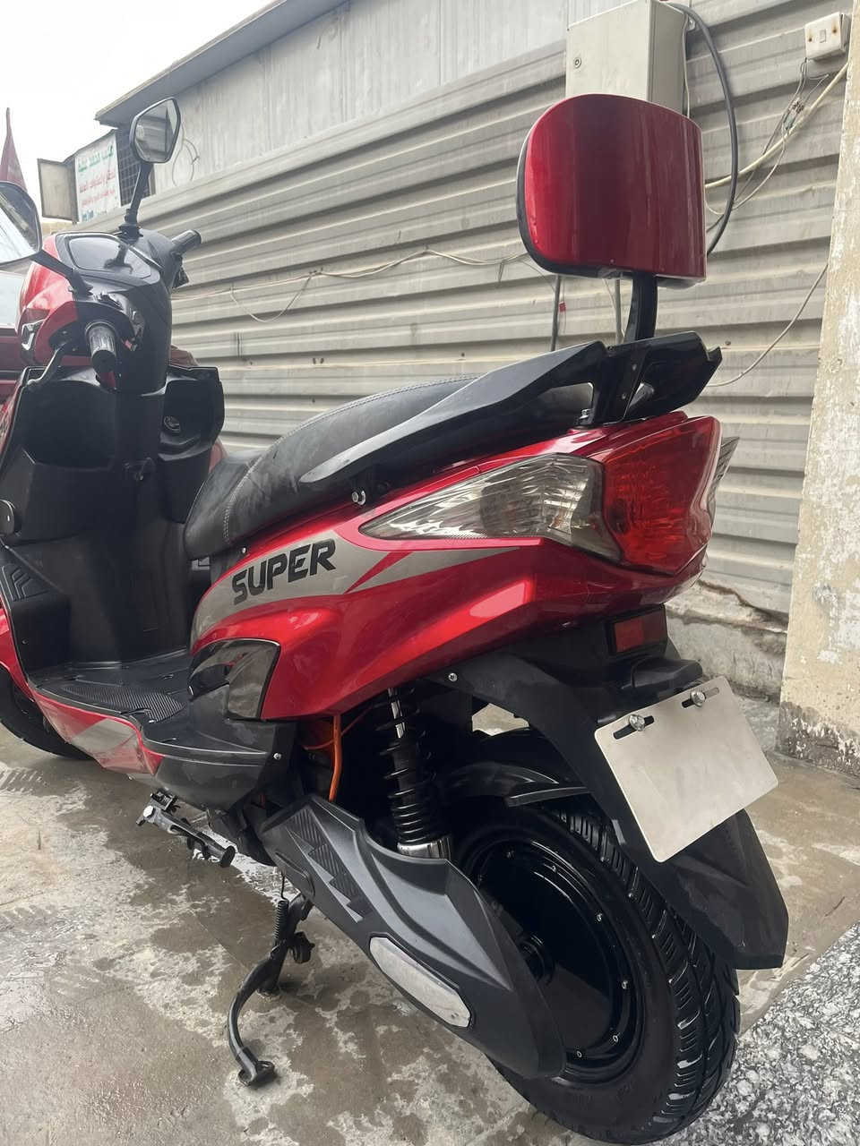 آݪسـٰٖـ๋͜ــًـًًـًٍـًٍـــݪآم عݪيڪم دراجة شحن للبيع 
دراجة 3 سرع + بك لايت زنون اشاير دبل بطاريات نضيفات وكلشي شغال بيها مابيها نقص السعر 625 وبيها مجال عنواني الامين الثانية 
***********
