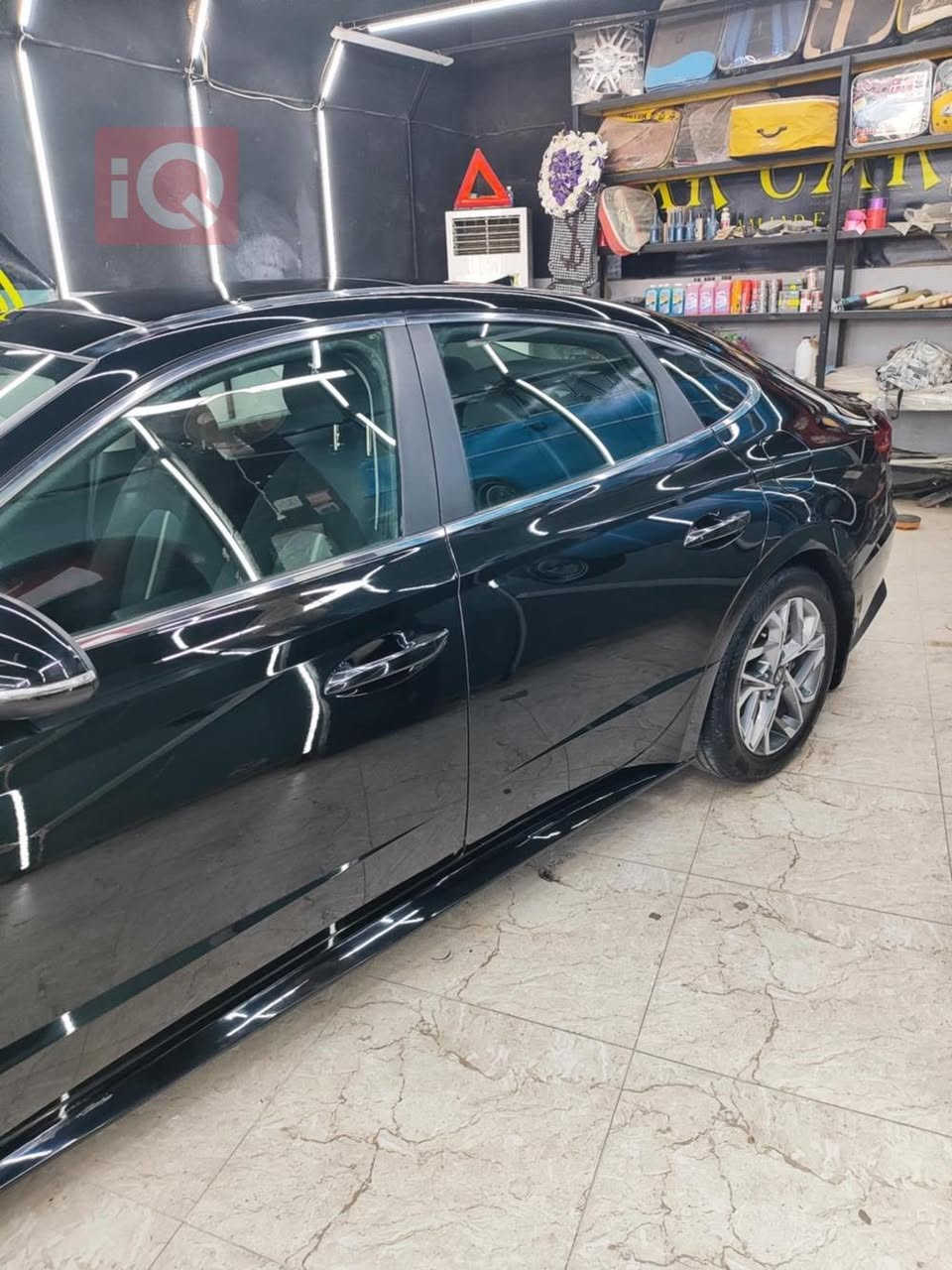 سوناتا 2020 للبيع
السياره فول مواصفات 
حساسات اماميه وجانبيه وخلفيه 
كامره
بصمه
تشغيل عن بعد 
توقف تلقائي عند الخطر 
نظام ترحيب 
فتحه سقف
شاشه العداد عربي 
اربع انواع قيادات 
بعد مواصفات معروفه 
السياره رقم بغداد حادثها جاملغ خلفي فقط مثل ما موجود بالسونار بدون ايرباك بوليش قبل فتره
ماشيه :116 الف كم 
الاتصال ***********
