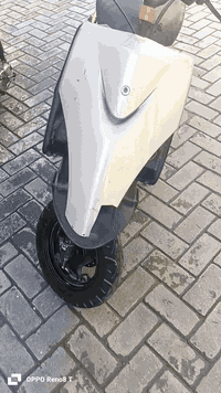 السلام عليكم للبيع دراجتين ماكس مضلع ولثانية عدلة نكرة سلف وهندر بكل وقت الدراجات شوفت عينك نقص بس كفرات الباقي كلة شغال مكاني بغداد مدينة الصدر سعر الوحدة 325وبيهن مجال رقم التلفون ***********
