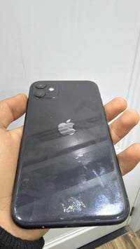 آيفون ١١ • ١٢٨ • بطارية ٧٥