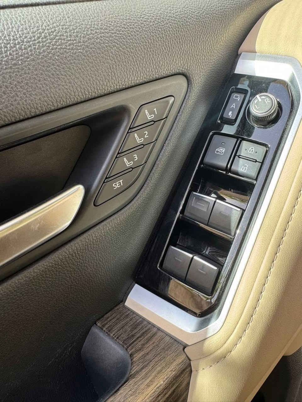 لاندكروز 2023  VXR أربيل
بسمي

سعر 680 $$

كفالة عامة 

تنفس طبيعي 

شاشة 

تطبيق 

كراسي حار بارد

كرسي ذاكر

فول موصفات 

ماشي 42 ألف 

*********** 

مكاني أربيل
