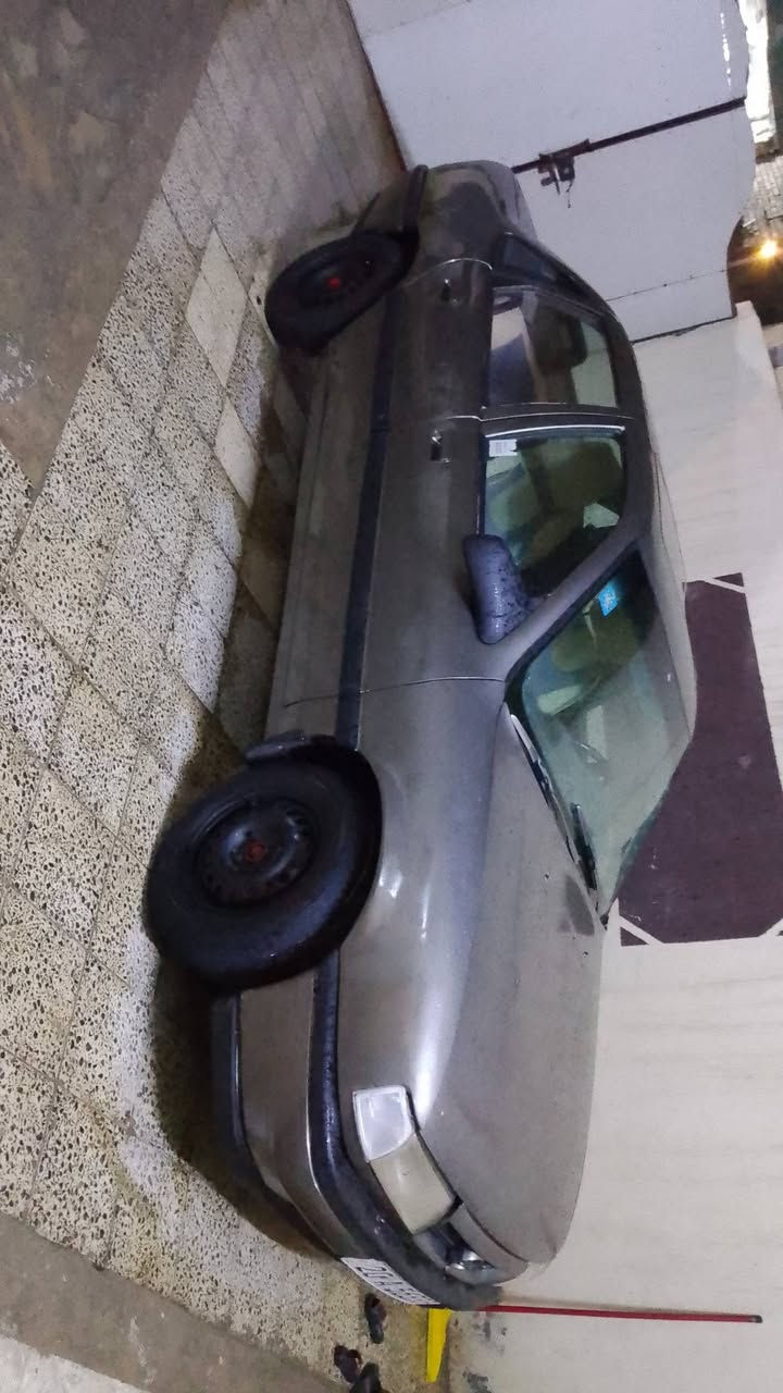 السلام عليكم اوبل فكترة للبيع محرك 1600 ارقام انكليزي اديالة وسنوية جديدة بسمي كير محرك صدر تخم تاير دوشمة جديد السعر 29 وبية مجال المكان بغداد العبيدي الرقم ***********
