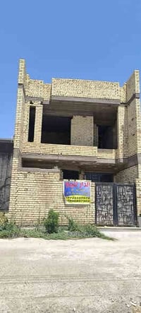 منزل للبيع الطابق الاول كامل وجاهز للسكن والطابق الثاني غير جاهز هيكل ...