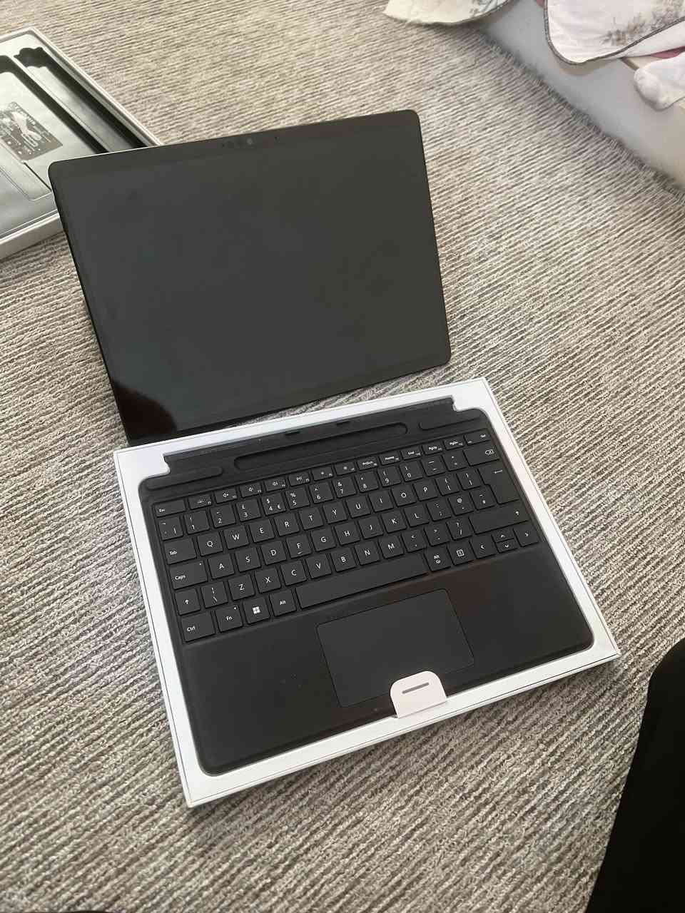 السلام عليكم 
بيع فقط 
سيرفس برو X للبيع 
13.3 2K IPS 
Core SQ1
ram 16GB DDR4 
Hard 256 SSD
مع شاحنه اصليه و كيبورد اصلي 
مستخدم قليل 

السعر 700 الف
بيع فقط


**إذا كنت صاحب هذا الإعلان وتريد حذفه لأي سبب، رجاءا أرسل رسالة إلى الدعم الفني**