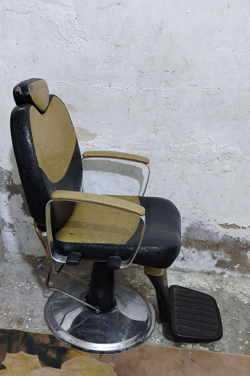 كرسي حلاق نظافه ٨٠ بل ميه شغال كوله جك شغال. نظيف كلش. للبيع اسعر 100 الف وبي مجال بصيط لمكان حي النصر


**إذا كنت صاحب هذا الإعلان وتريد حذفه لأي سبب، رجاءا أرسل رسالة إلى الدعم الفني**