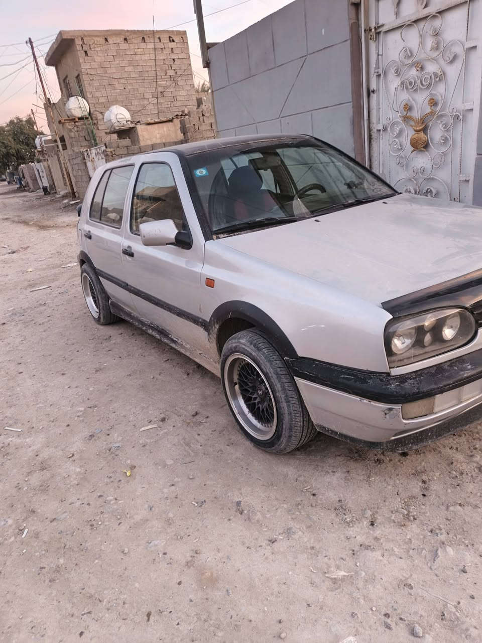 السلام عليكم ورحمه الله وبركاته جولف موديل 92 مكان الزعفرانيه 49 بها مجال شيء بسيطه***********
