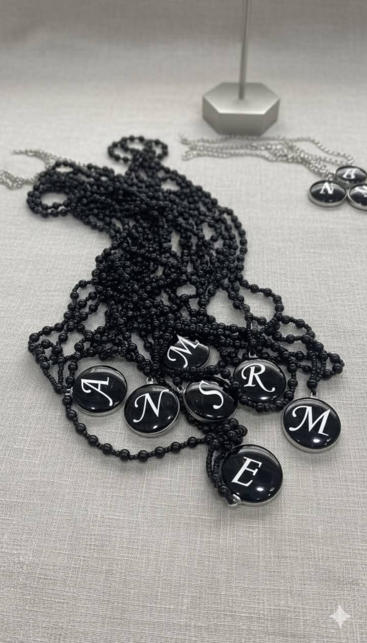 تكتمل إطلالتكِ دائماً بقطعة مميزة تعكس شخصيتك. مجموعتنا الجديدة من الإكسسوارات وصلت لتضيف لمسة من السحر على يومك.
• 💍 تصاميم عصرية وكلاسيكية تناسب كل المناسبات.
• 💎 جودة عالية وألوان ثابتة تدوم طويلاً.

اطلب الآن عبر الرسائل الخاصة 📥التوصيل لجميع المحافظات البيع بالدرزن فقط


**إذا كنت صاحب هذا الإعلان وتريد حذفه لأي سبب، رجاءا أرسل رسالة إلى الدعم الفني**