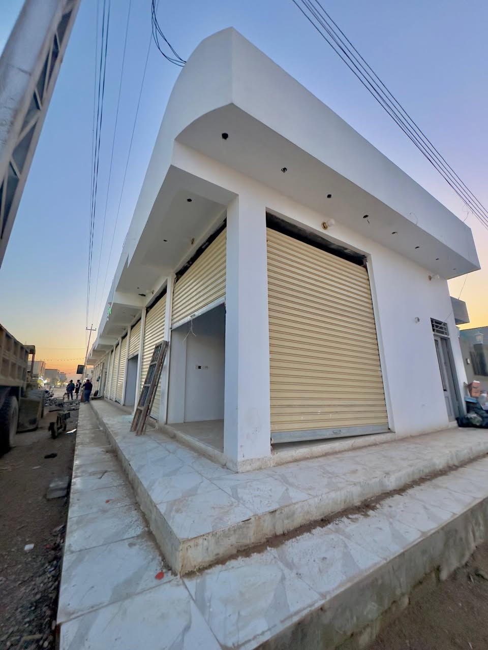 السلام عليكم محلات للايجار في حي الدوانم بالشارع الرئيسي مقابل مجمع البخيت و الخماسي الجديد 
للاستفسار الاتصال عل هذا الرقم فقط رصيد ما متوفر انترنت 
***********
