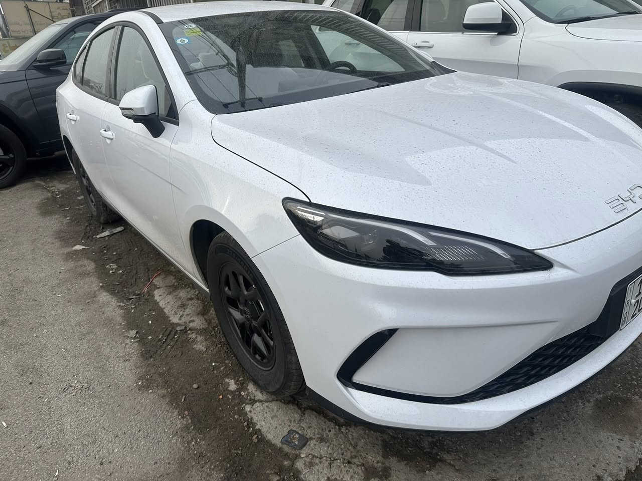 سلام عليكم سيل 5.  موديل ٢٠٢٥. زيرو ماماشيه بس الترقيم بغداد بسمي بيهه رصعه بل جنطه بس فطر بل دعاميه بس كفاله عامه العنوان بغداد حي الجهاد السعر ١٢٠ ورقه هاتف ***********
