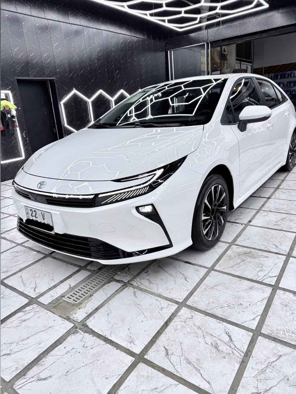 السلام عليكم
للبيع كورلا هايبرد صيني ٢٠٢٥ (الشكل الجديد ) فول مواصفات ماشية ١٤٠٠ كيلو زيرو
السعر ١٩,٤٠٠ $
مكان السيارة اربيل
للتواصل على رقم الهاتف فقط 
***********
