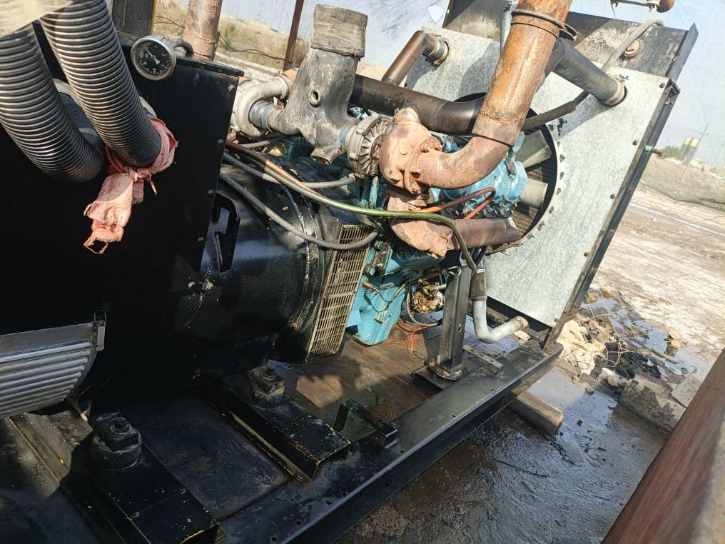 سلام عليكم شباب مولده دايو 8ستندر دبل سوبر راس توليد بلدي شاصي عالي راديتر جديد لا تنقيص ولا بخار شرط عل حمل مكان دوانيه متواجد واتساب فيس ***********
