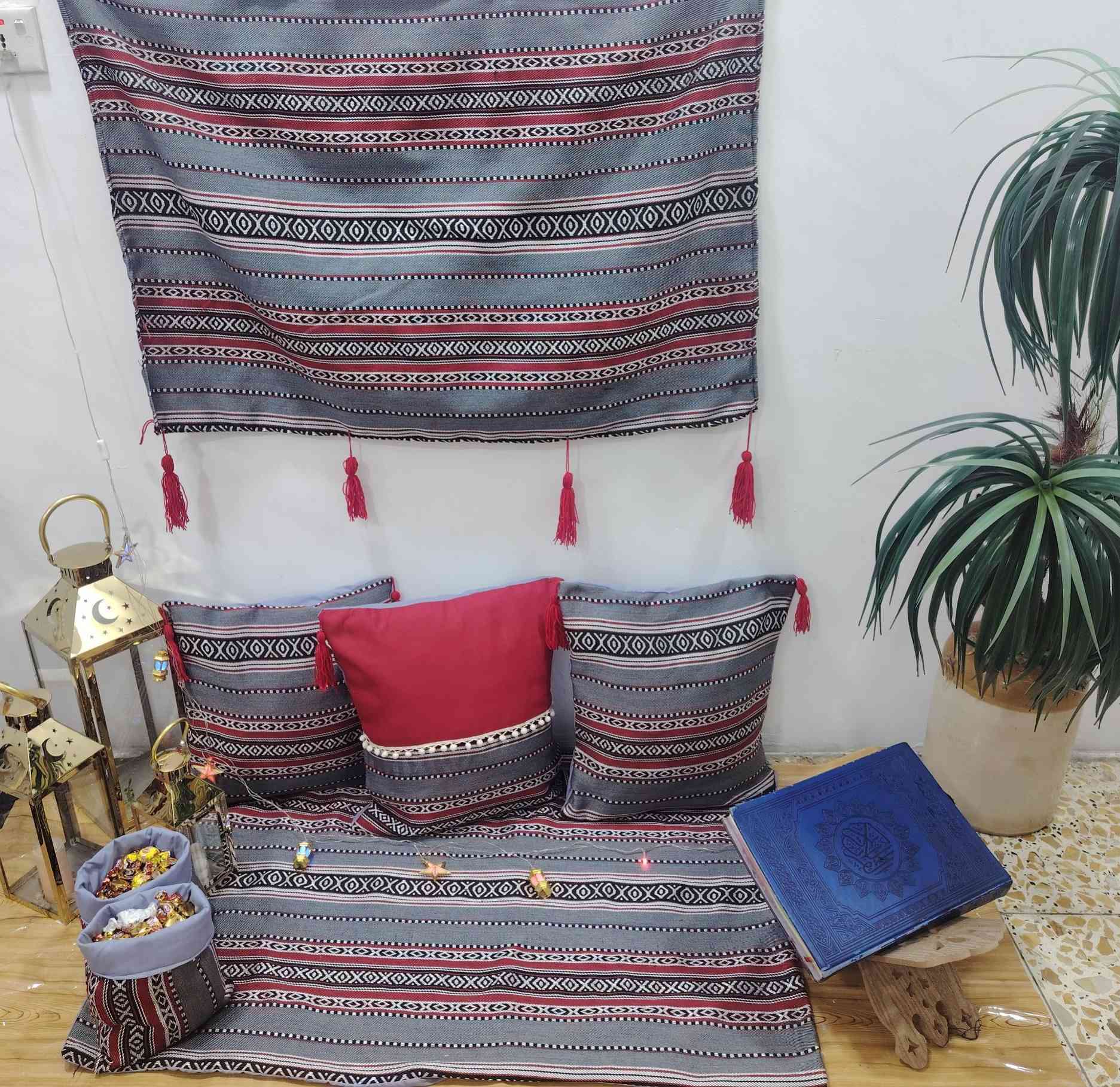 ديكور رمضاني عربي بالقماش السدو الاصلي السوري
#رمضانيات #مفروشات_رمضان #مفروشات_عربية #سيت_رمضان #كوشات #سيت_رمضان #ركن_رمضاني #هاندميد #كروشية #العراق #اشغال_يدوية #مشاهير_العراق #بغداد #نجف #كربلاء #دهوك #موصل #اشغال_يدوية


**إذا كنت صاحب هذا الإعلان وتريد حذفه لأي سبب، رجاءا أرسل رسالة إلى الدعم الفني**