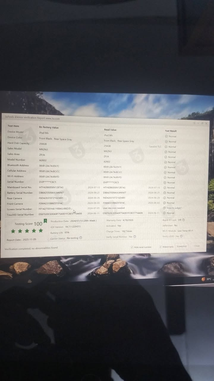 السلام عليكم
ايباد 9
نضيف كلش مداخل تصليح مكفول 
بطاريه 95
ذاكرة 256
بوبجي 60فريم 
يحتوي ايباد شاحنه اصلي حافضه كارتونه
ايباد اصلي زلق مابي ايباد
مكاني كوت حي الحكيم 
سعر ايباد 350بي مجال 
*********** انتصل أو راسالني
