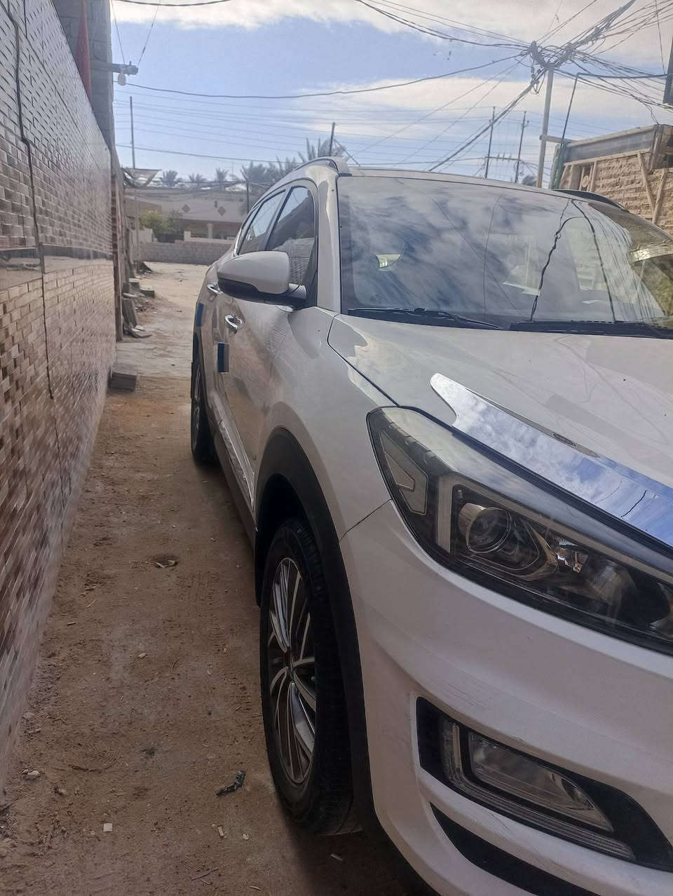 سلام عليكم توسان مديل 2020 رقم بغداد الجديد بسمي مداور أي وقت سنويه لل2030 هزه جديده سياره كفاله عامه فقط بارد بصيط سياره فول واحد ع واحد ميحتاج اذكر موصفات فول للخير شركه الكاصد سياره جلد بلادي إني مدوشمه ماشيه 85 كفاله كير ومكينه وحداديه وتبريد وتخم تاير كله جديد مابيه نقص برغي مكاني كربلاء السعر 218وبيه مجال بصيط *********** فقط تصال ممتواجد ع فيس
