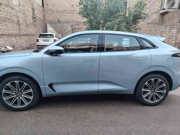 السلام عليكم

سيارة شانجان يوني كي 2023

مرقم بغداد 

Changan Uni K 2023 

لون بحري  

تسجيل DVR اثناء القيادة  

ماشية 20000 كيلو قابل للزيادة  

 حجم المحرك 2.0L Turbo

 مرتبط بناقل حركة أوتو 8 نمر

 يبلغ عزم الدوران 390 نيوتن / متر 

🐎 بقوة 233 حصان 🐎🐎

 مفتاح التشغيل بصمة 

 تشغيل عن بعد 

 بانوراما 

 فتح الصندوق كهرباء 

 دفع رباعي AWD 

 اريل نفكيتر 

حساسات أمامية 

حساسات خلفية 

لايت زينون + LED �️ بك لايت LED 

قبضات أبواب شفط

 دخول بصمة ذكي 

حجم الاطار 265/45R21

 دسك

 حساسات ضغط الاطارات �️ اشارة في المرايا الجانبية �️ المرايا قابلة للطي كهرباء 

 ماسحة خلفية 

عدد AIR BAG 6

 هاند بريك كهرباء 

 ا ABS 

 دشبول شاشة ديجيتال 

 شاشة Apple Car play 

كاميرا دوارة 

 4 كاميرات 360°

الانارة الداخلية LED 

 مقود جلد حياكة  

 مثبت السرعة Cruise 

 المودات والاوامر الصوتية 

 ا Bluetooth / T YPCE 

شاحن هاتف Wireless 

مخرج منفذ الطاقة 

فحص نظام السيارة 

 انارة داخلية LED محيطية 

تتسع المقصورة ل 5 ركاب

المقاعد جلد

حركة المقاعد الأمامية كهرباء 

 تدفئة وتبريد المقاعد الامامية

ذاكرة مقعد السائق

تجاوي متحركة 

 مثبت مقعد الطفل ISOFIX 

 تبريد شاشة 

 قطعتين تبريد

أوضاع القيادة Drive Mode 

أوتو بريك

  رادار

 نظام مانع الانزلاق 

 نظام نزول المنحدرات 

النظام الصوتي SONY

دبل اكزوس 

تطعيم الدواخل ألمنيوم

السعر 36 مليون وبيها مجال 

مكاني بغداد 

للاستفسار ***********
