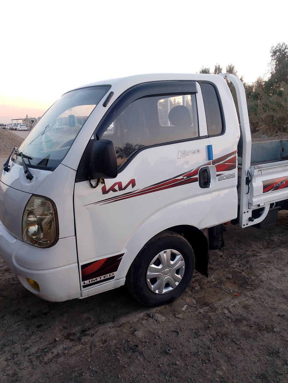 كيه بنكو البيع موديل 2010سعره 70وبيه مجال بصيط رقم ***********
