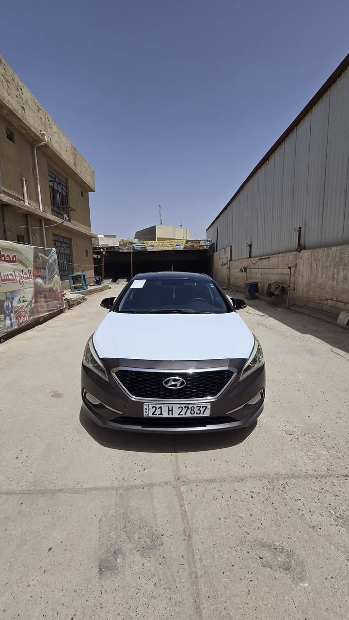 سوناتا 2016 خليجي 
محرك 2400 دوش المرغوب 
رقم سليمانيه انكليزي 
سنوية ل34 باسم عربي من الحله شرط التحويل او الوكاله
مواصفات نص فول 
قطعتين تبريد امامي خلفي 
اشاير مري تحكم ستيرن 
كاميرا بلادية
3 وضعيات قيادة
بيها 3 قطع جاملغ امامي وخلفي 
باقي التفاصيل بالسونار 
مكان السيارة مركز الحله
للاستفسار  
***********
