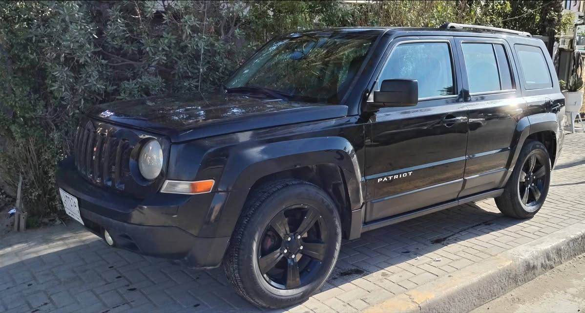 جيب باتريوت ٢٠١٥ محرك ٢٤٠٠
حادث أمريكا خشم جاملغ فقط الأيسر 
ليبل واحد بدون لاتبديل ولا صبغ سيارة بلادية 
كير محرك صدر أمامي و خلفي تبريد جاهزة كامرة وشاشة تخم تاير مغلف الأرضية جلد
رقم بغداد بسمي *********** بغداد الكرخ
السعر على الواتساب

