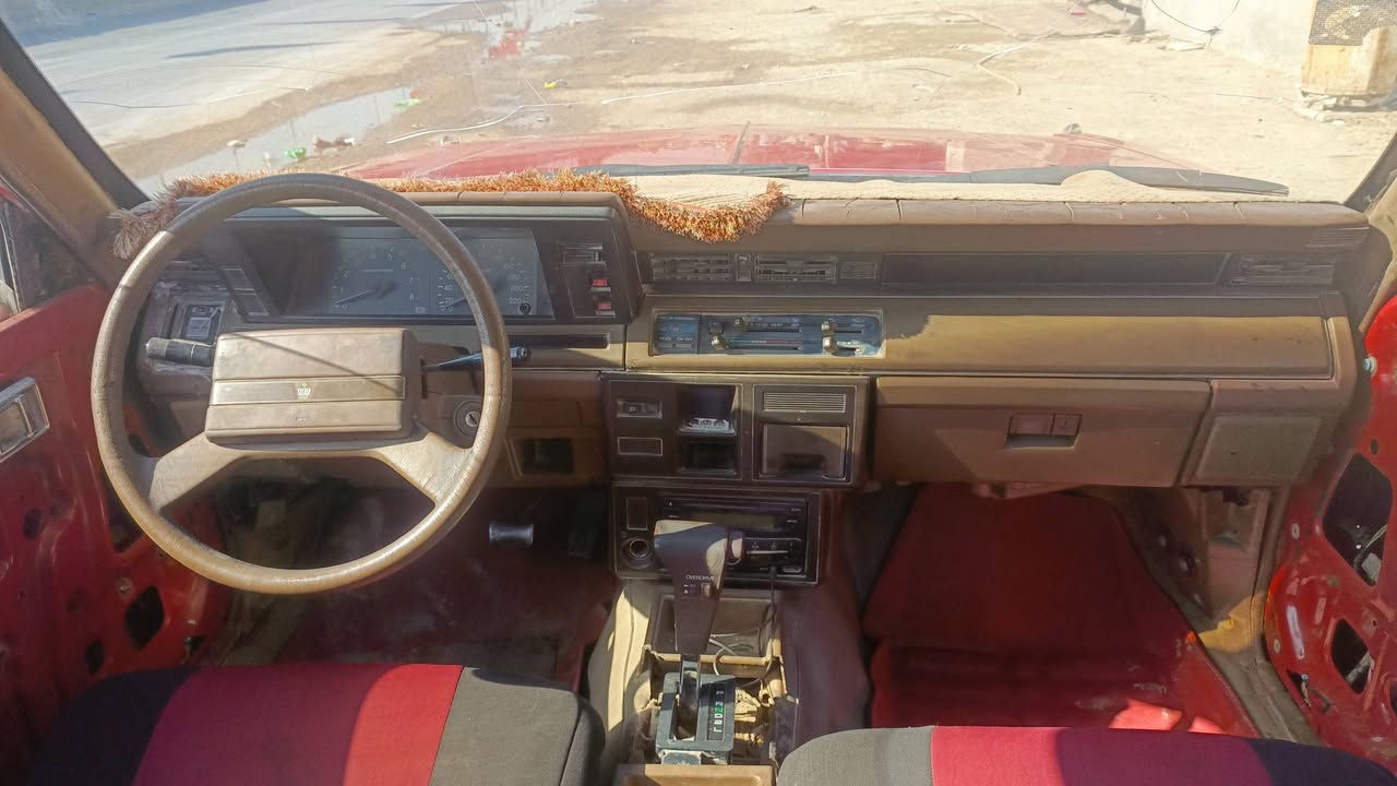 السلام عليكم سوبر 1984للبيع. مكينةففتي2500مكينة وكير خير من الله سيارة مكفولة من صبغ وضربة وكصة رقم بغداد نكليزي سنوية لل28 مكان سيارة بغداد جسر ديالى لقديم سعر32وببيهة مجال بصيط***********ما متواجد عل نت.
