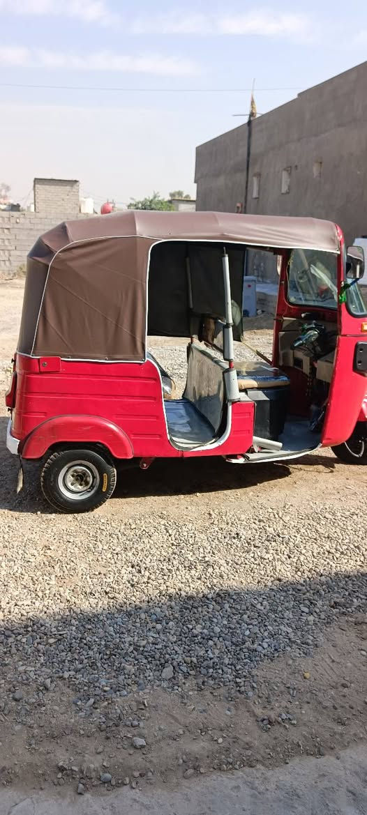 سلام عليكم تكتك موديل عشرين شهر الرابع اروق  كامله مكينه مكفوله تكتك خير من الله  نقص بس البرايك يمكن يرادله عنبار بكاني بغداد جسر ديالى رقمي *********** سعر 4500
