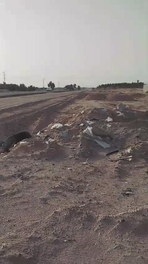 دونم تجاري ع شارع الخويسات
الزبير 
 مقابل قصر
 مضحي مسيج 

وكامل  بير رتواز نخل 30نخله  بيه مرتسم كامل

سعر 65مليون وبيه مجال 

ستفسار تصل ***********
