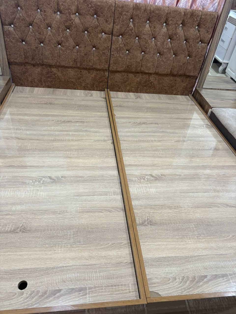 كنتور بنوتات معا مرايا كيوت و٢تخت ٤٠٠الف كلش حلوات ونضاف وخشبهم يخبل نوعيته. الخشب ام دي اف مكاني أوزال ستي


**إذا كنت صاحب هذا الإعلان وتريد حذفه لأي سبب، رجاءا أرسل رسالة إلى الدعم الفني**