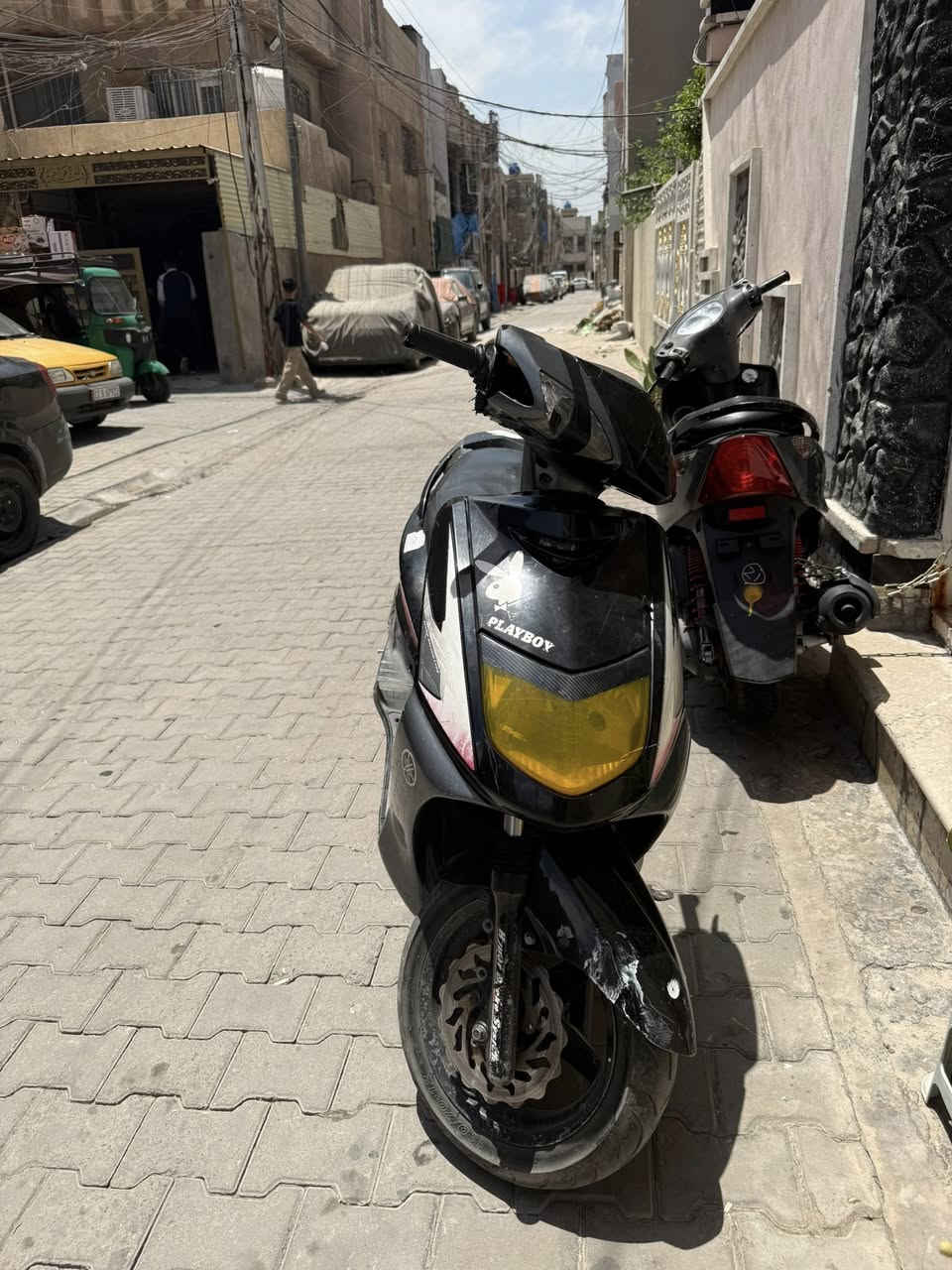 سلام عليكم 
دراجه سكنس نثيه كوري
مكينه رياضي جيسو+سلف رياضي+ كلجاات رياضي+صالنصه رياضي  .الدراجه 400 وبيها مجال
مكاني شعب حي سومر 
***********
