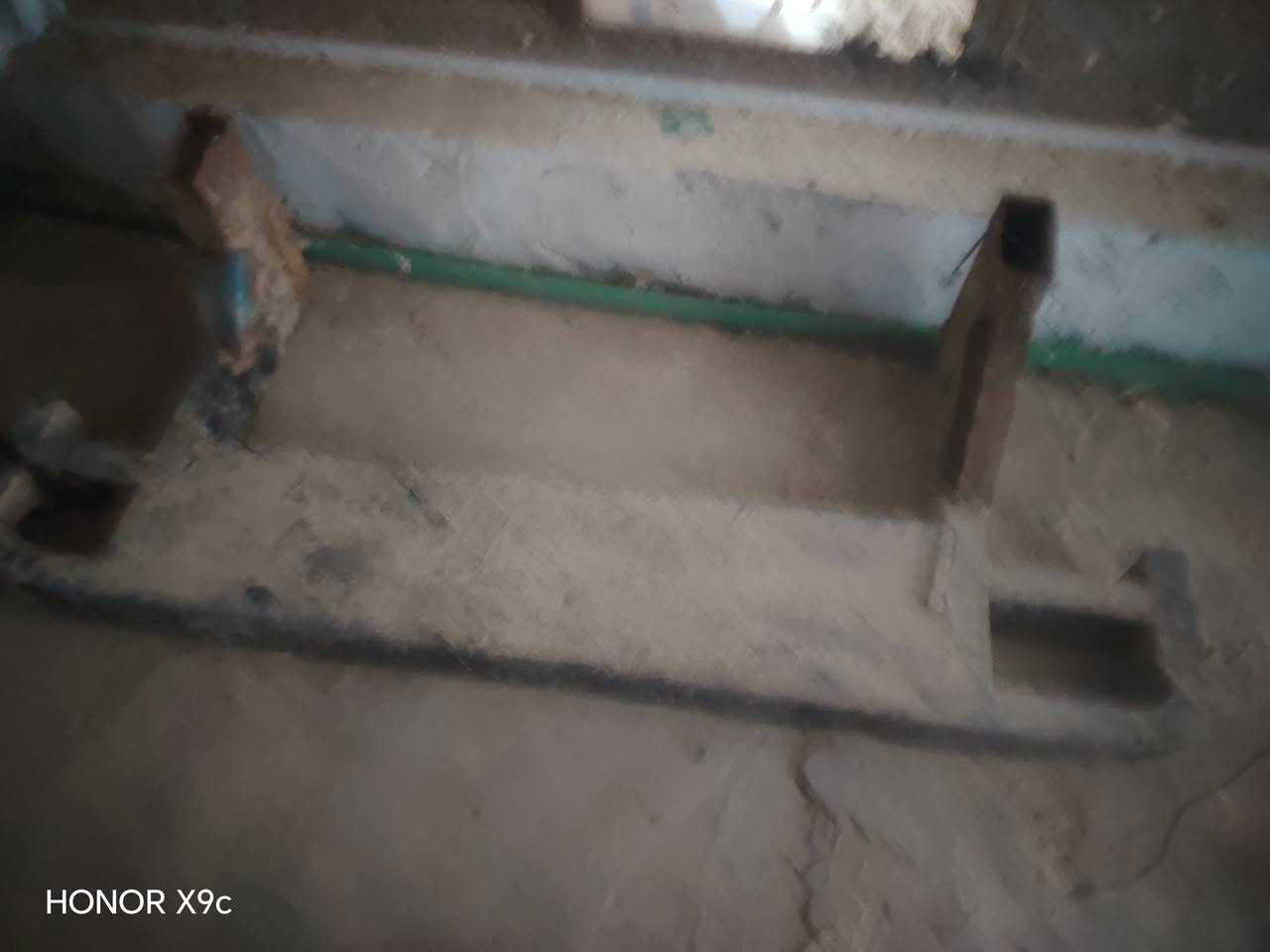 شباب مكينه بس كرنك 15قفل ماشه وسكان ودبلات شغالات 20كلهن قفل اكسن 20قفل دعاميه 10قفل وياله مال كيه نضيفات جوز 10قفل جك 15قفل ويل هوه وتايره 10قفل ***********
